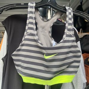 Nike Dri Fit Striped Sports Bra Large